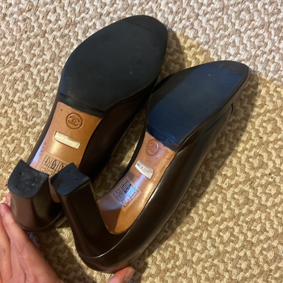 Authentic vintage Chanel heels - Picture 5 of 5